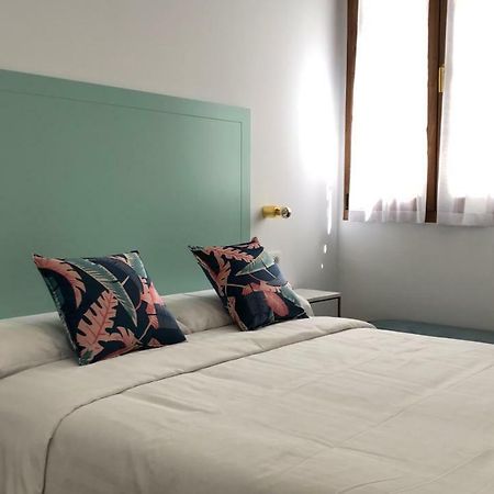 Suites Casa Luben 莱昂 外观 照片